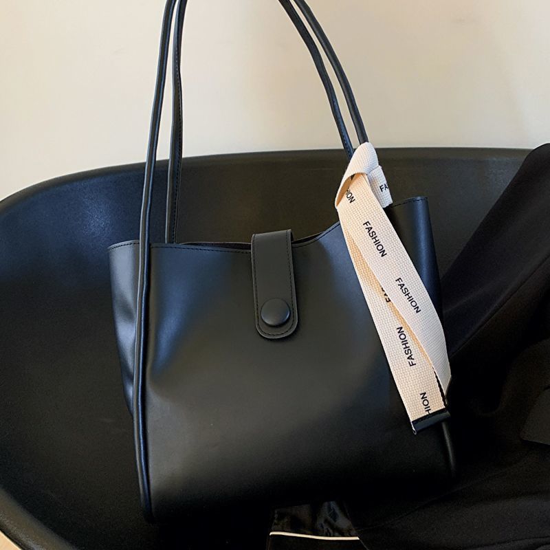 Sac à Main Femme Velours Côtelé – Double Bandoulière, Compartiments &amp; Style Trendy 👜✨ Yiwu Ruijia Auto Supplies Co., Ltd.