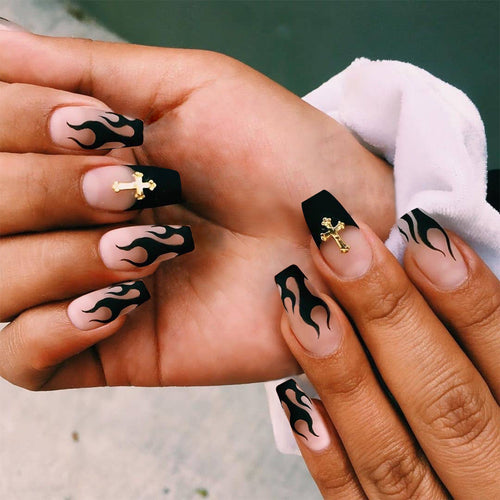 24 Faux Ongles Ballet Courts – Flammes Noires French, Waterproof &amp; Amovibles 💅🔥✨ Yiwu Ruijia Auto Supplies Co., Ltd.