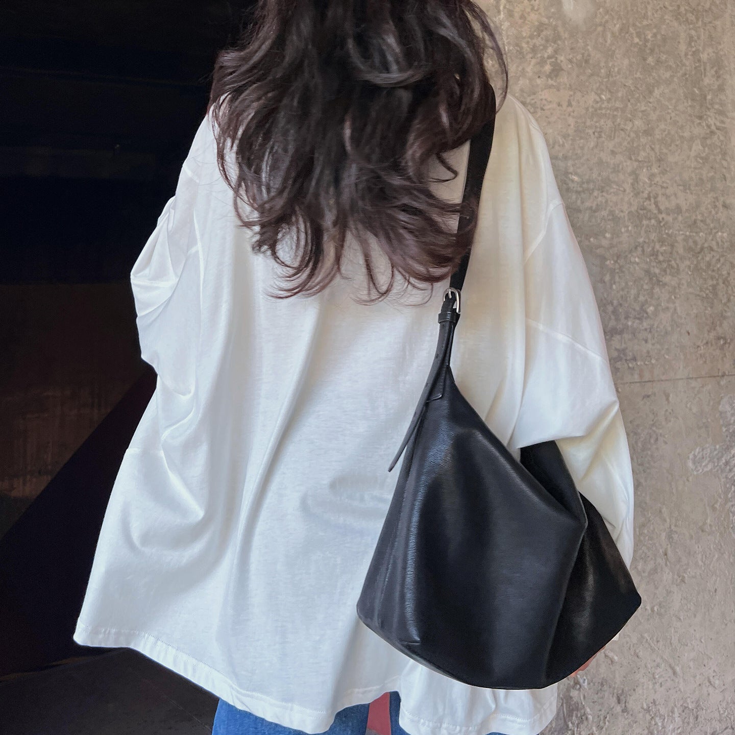 Sac à Main Cuir Véritable – Texture Mate, Peau de Mouton &amp; Suède, 3 Coloris 👜✨ Yiwu Ruijia Auto Supplies Co., Ltd.