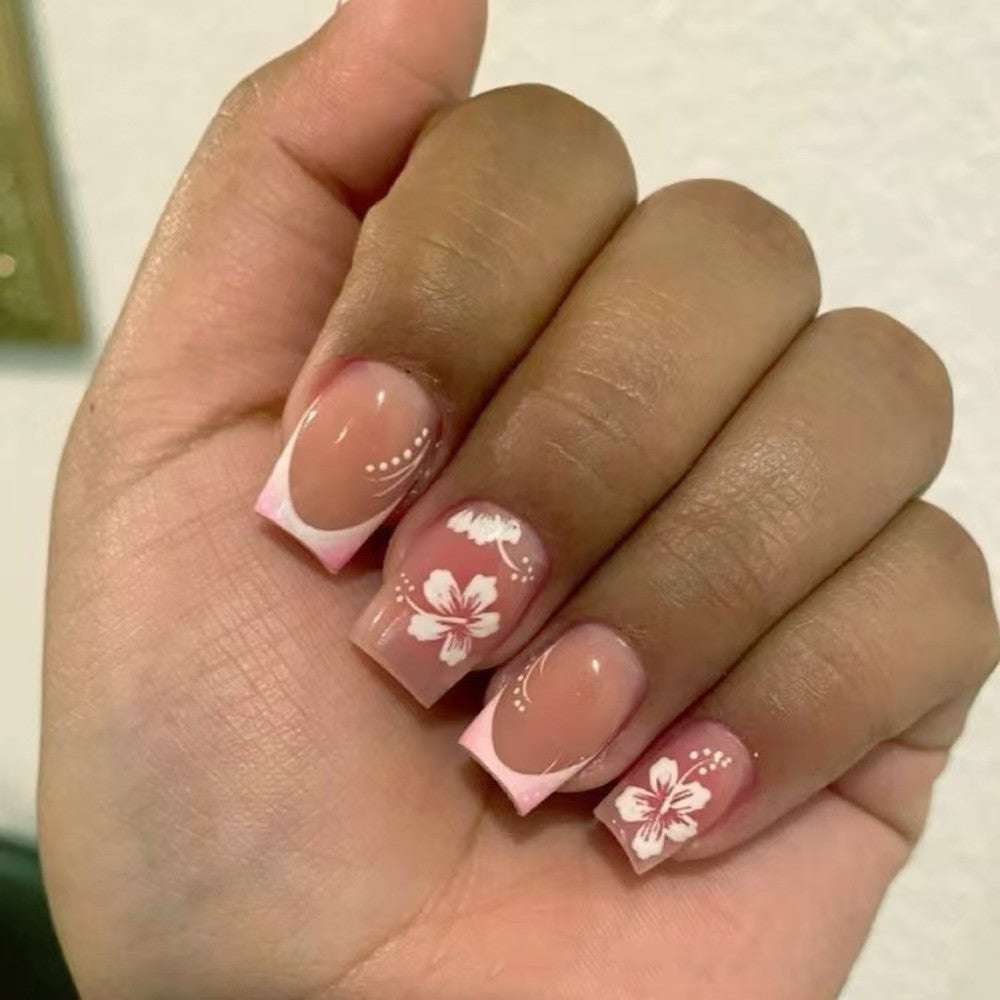 Set Faux Ongles Fleurs Blanches Halo Rouge – Dessin Animé &amp; Damier, Style Mignon 💅🌸✨ Yiwu Ruijia Auto Supplies Co., Ltd.