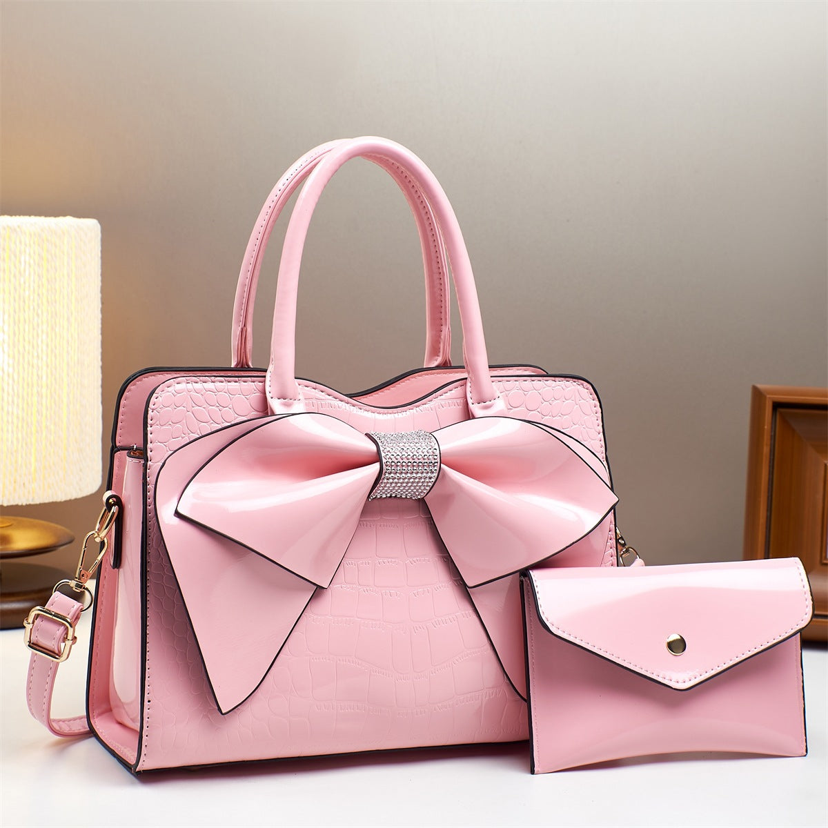 Fashionable Crocodile-Print Bow Bucket Bag Patent Leather Glossy Crossbody Bag Yiwu Ruijia Auto Supplies Co., Ltd.