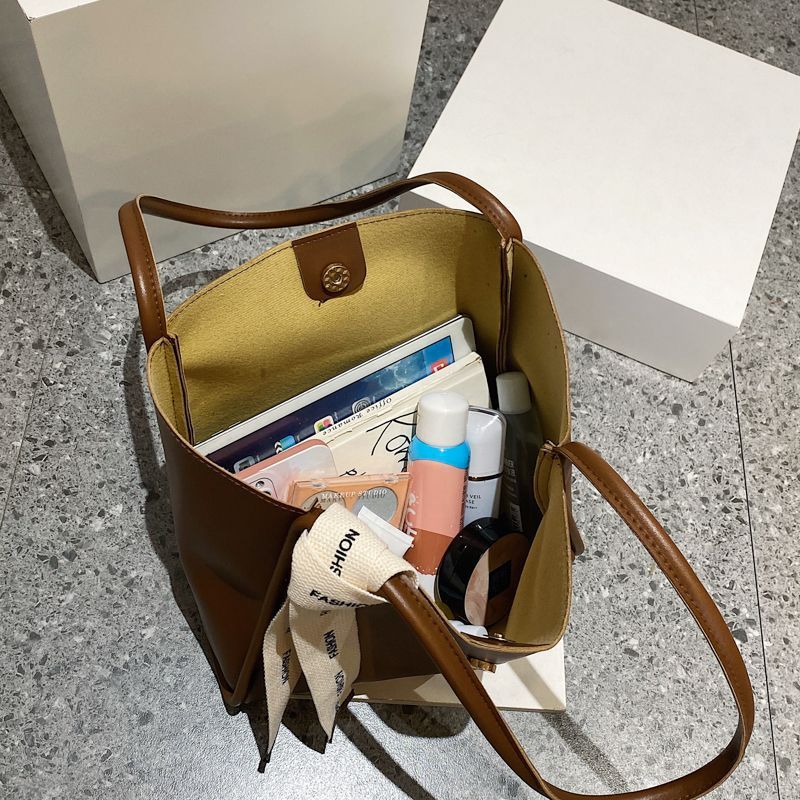 Sac à Main Femme Velours Côtelé – Double Bandoulière, Compartiments &amp; Style Trendy 👜✨ Yiwu Ruijia Auto Supplies Co., Ltd.
