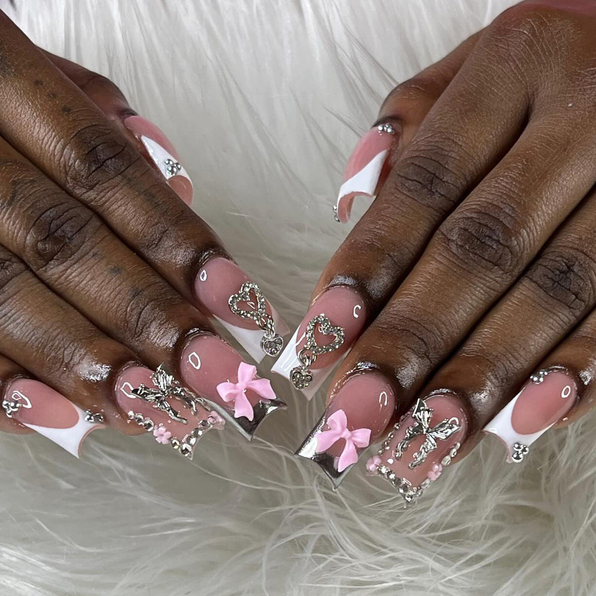 Set Faux Ongles French Cœurs, Nœuds &amp; Papillons – Colle Incluse, Style Sweet 💅🎀🦋✨ Yiwu Ruijia Auto Supplies Co., Ltd.